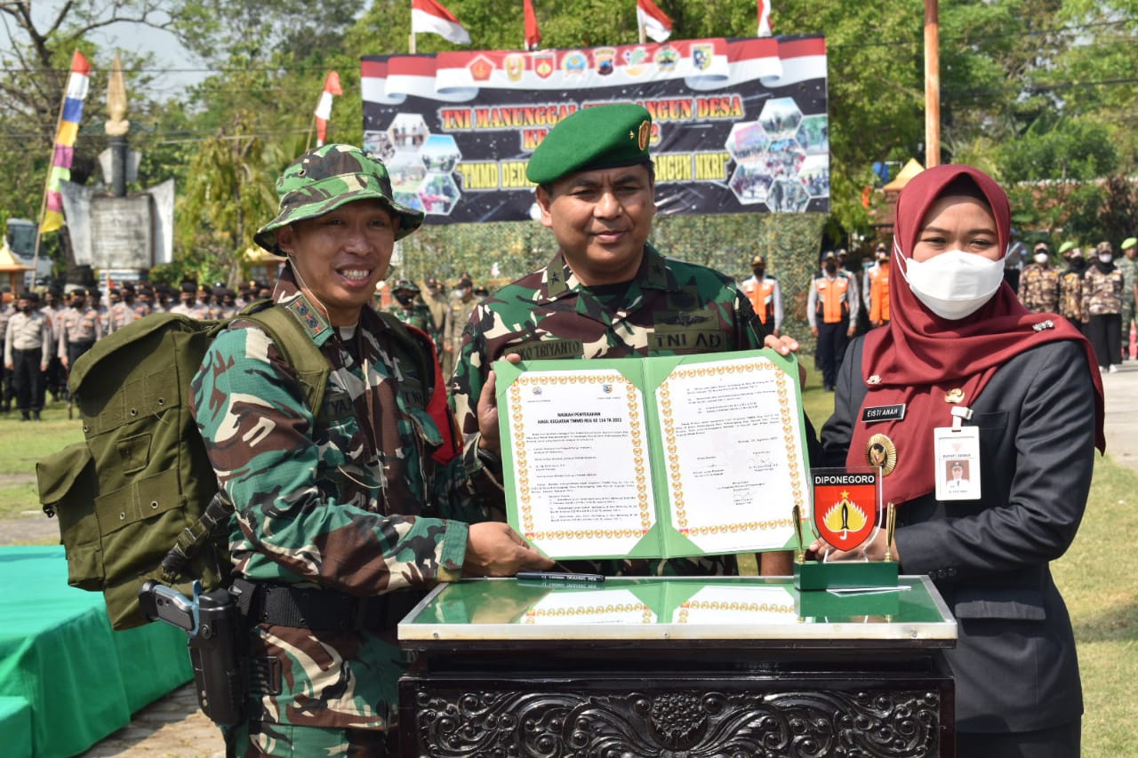 TMMD Reguler Ke-114 Kodim 0716/Demak Secara Resmi Di Tutup